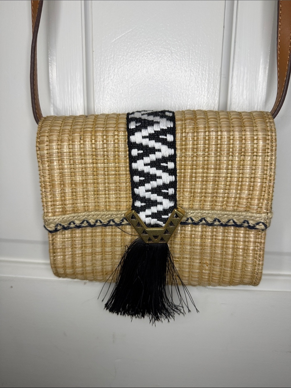 Stella & Dot Natural Straw Crossbody Removable Strap
